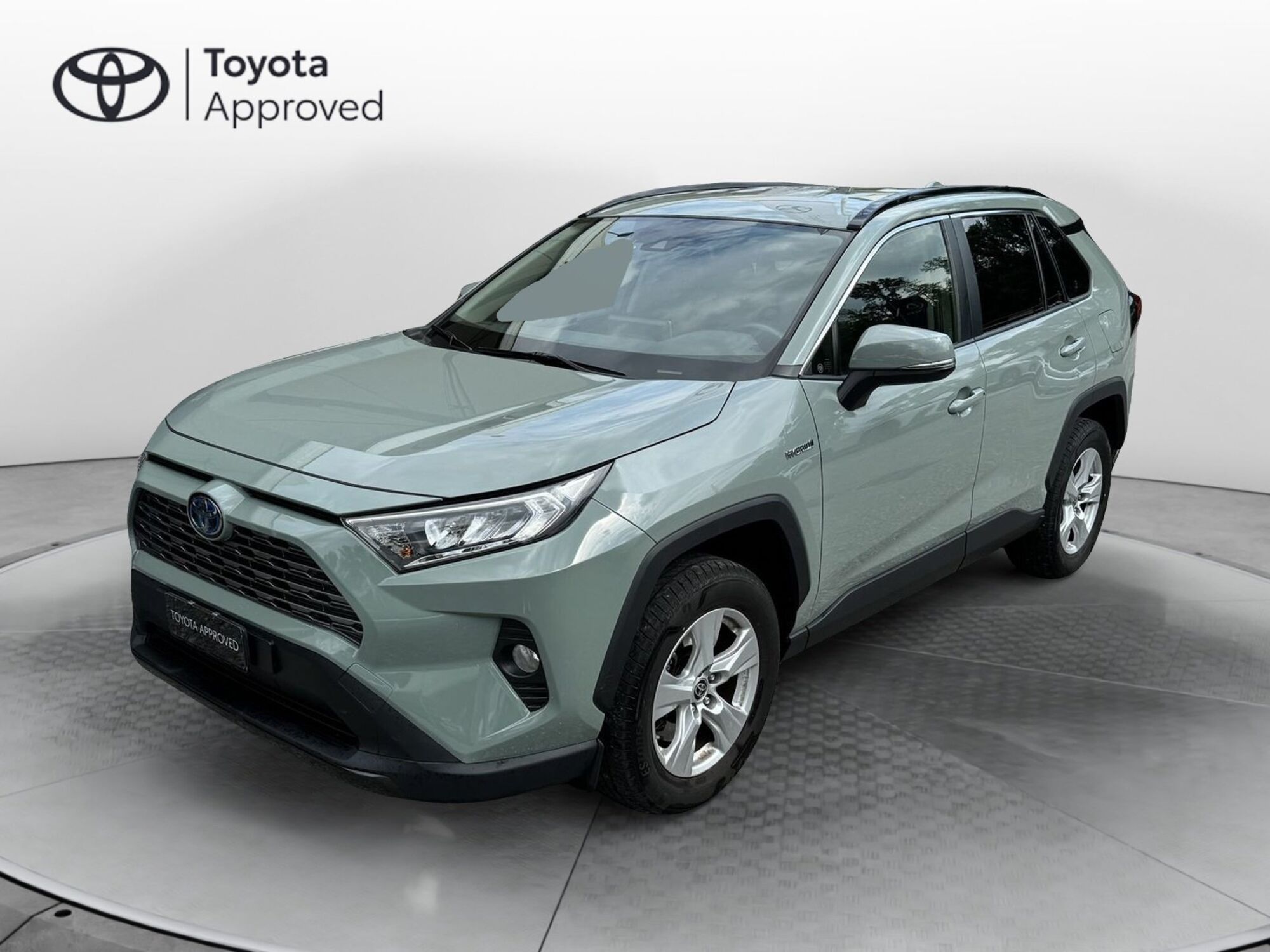 Toyota Rav4 vvt-ie h Active awd-i 222cv e-cvt del 2019 usata a Como