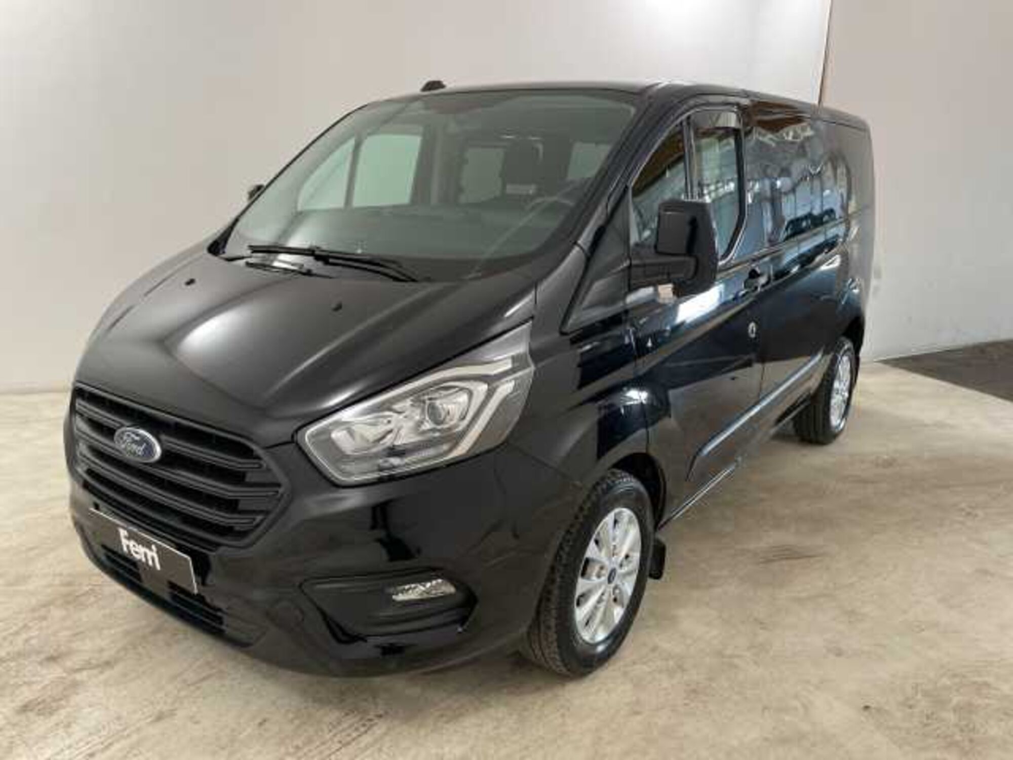 Ford Transit Custom Furgone 320 2.0 TDCi 130 PC Combi Trend  del 2020 usata a Cesena