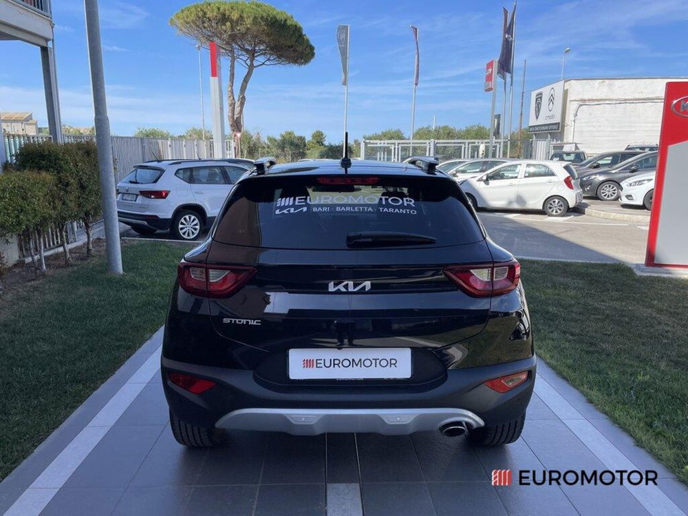 Kia Stonic nuova a Bari (6)