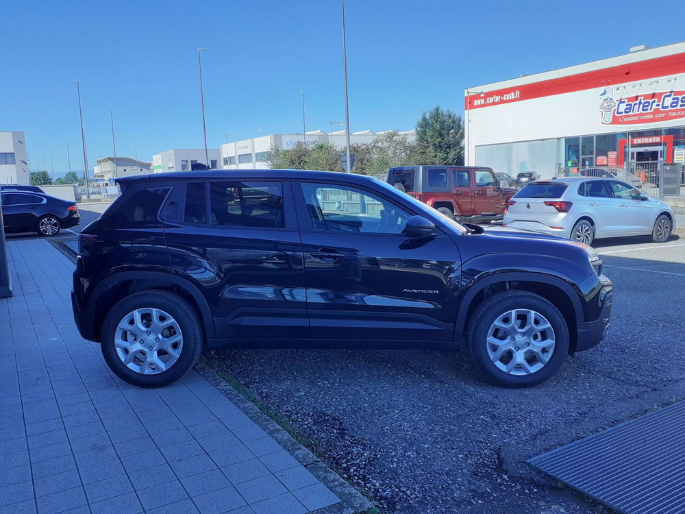 Jeep Avenger nuova a Piacenza (8)