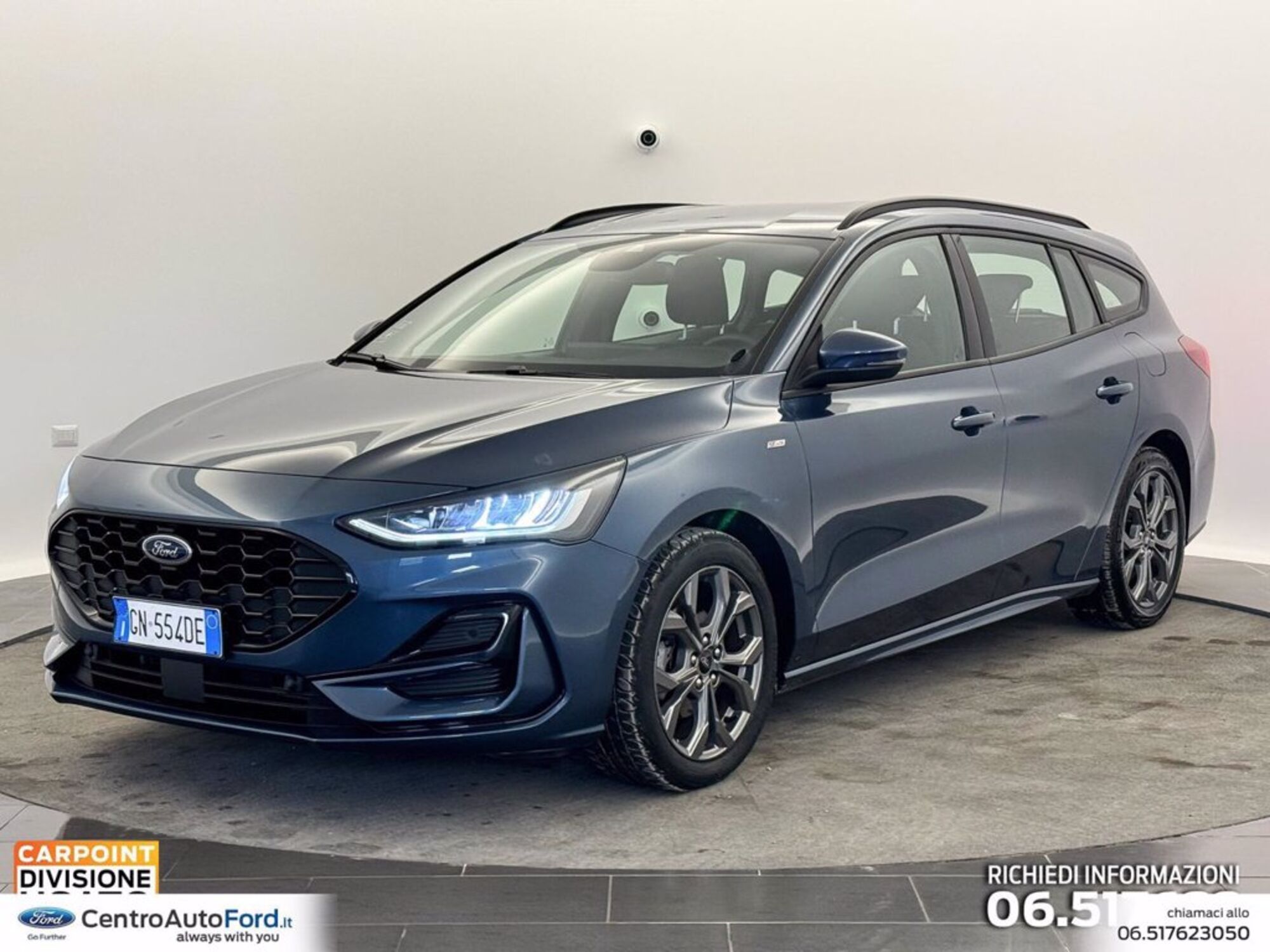 Ford Focus Station Wagon 1.0 EcoBoost 125 CV automatico SW ST-Line  del 2023 usata a Albano Laziale