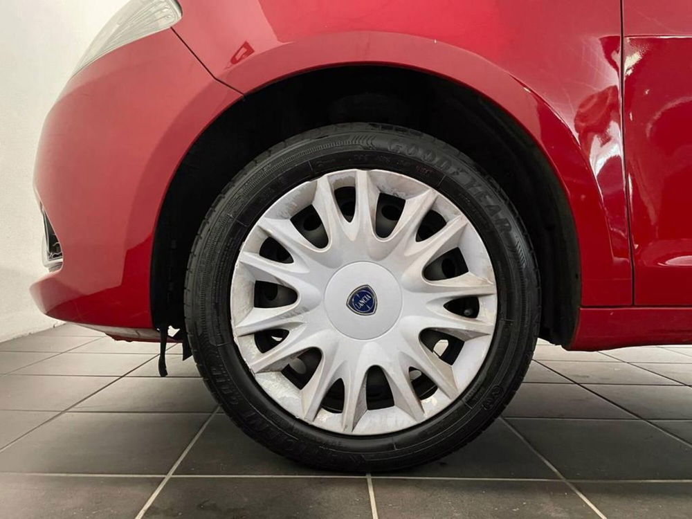 Lancia Ypsilon usata a Torino (14)