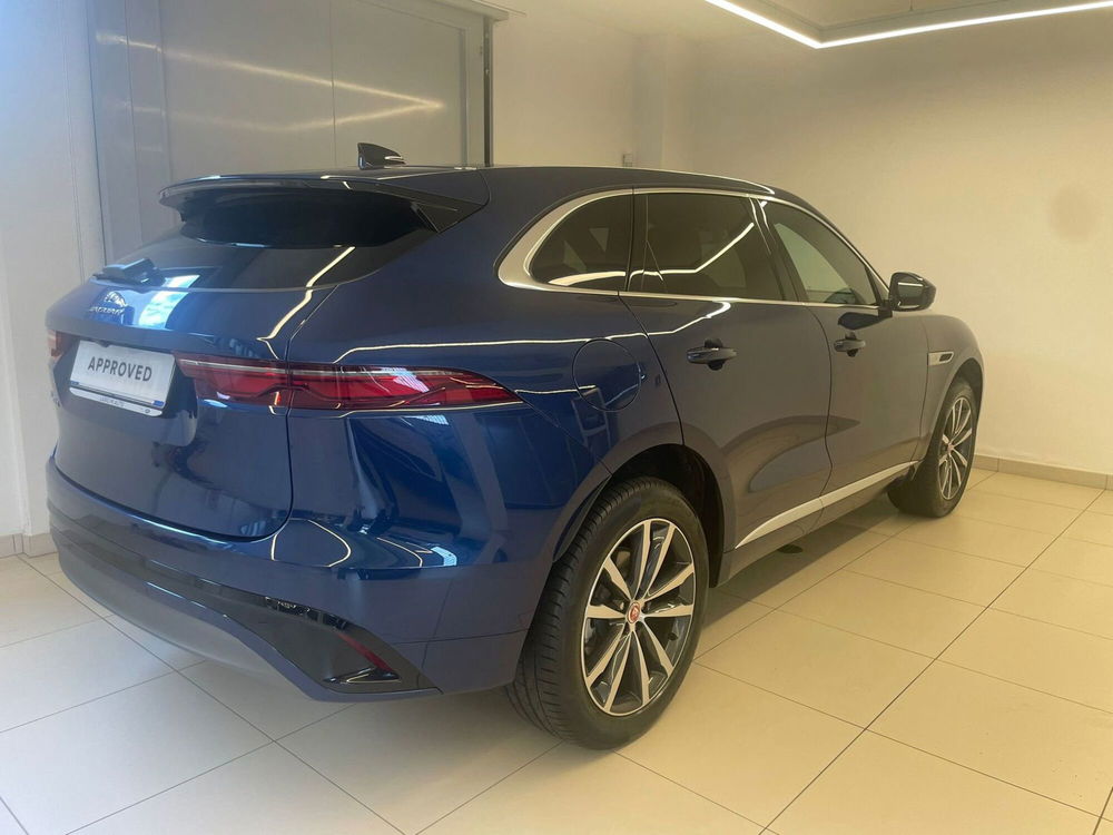 Jaguar F-Pace usata a Milano (2)