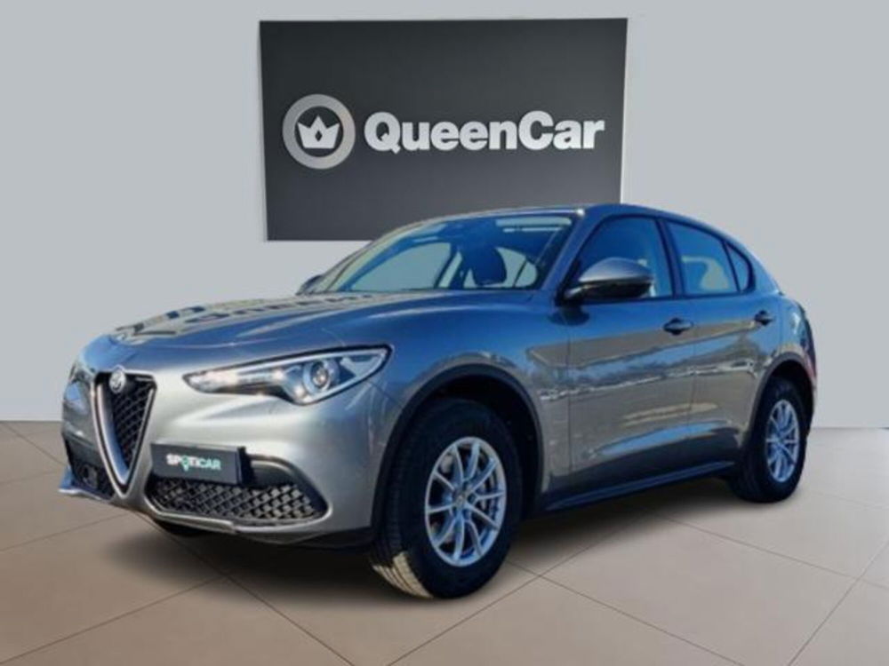 Alfa Romeo Stelvio usata a Torino (9)