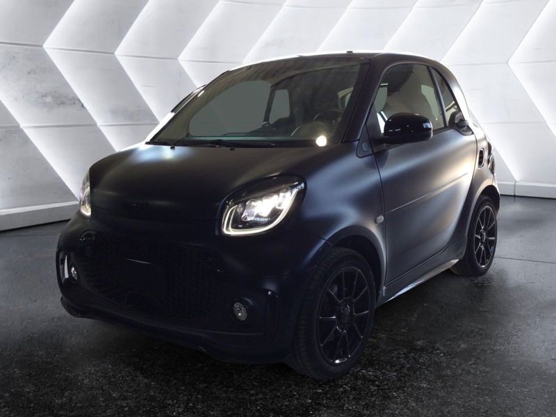 smart Fortwo EQ Prime Nightsky del 2021 usata a Caserta