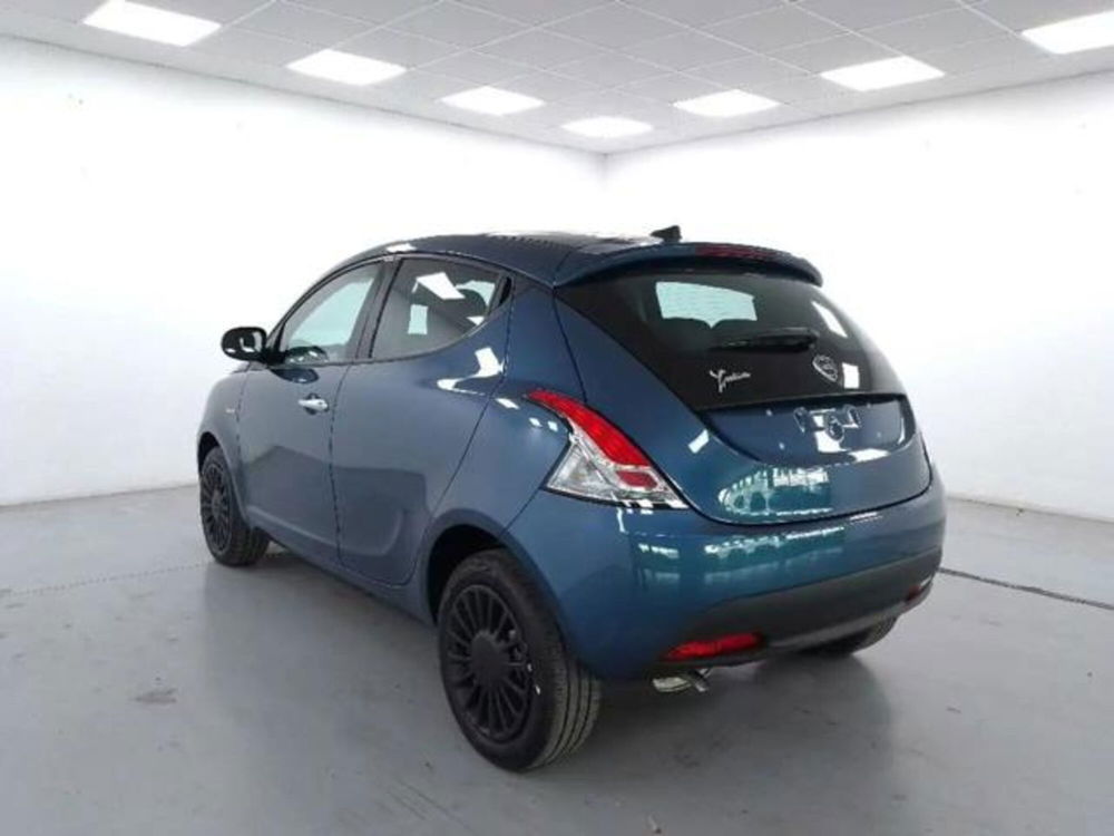 Lancia Ypsilon nuova a Torino (5)