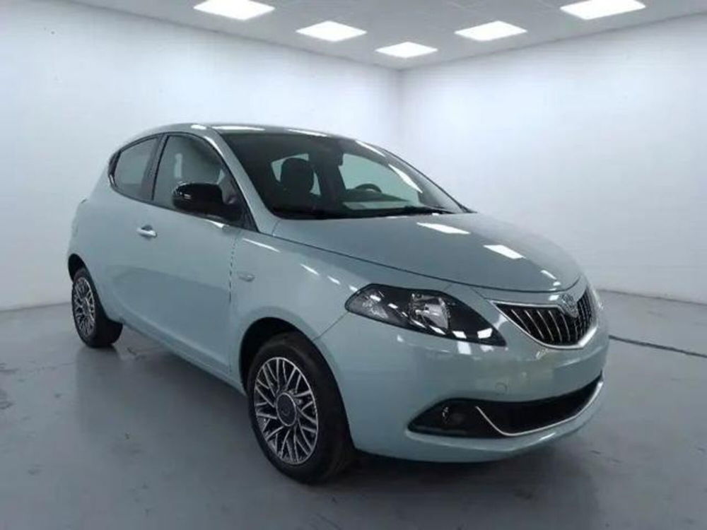 Lancia Ypsilon nuova a Torino