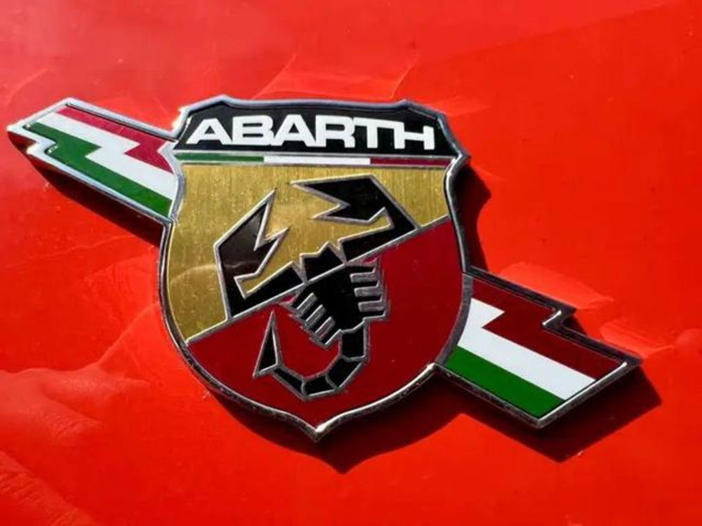 Abarth 695 nuova a Torino (12)