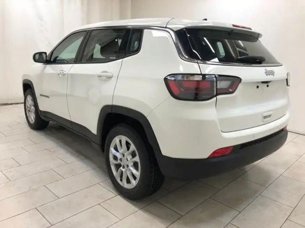 Jeep Compass nuova a Torino (14)