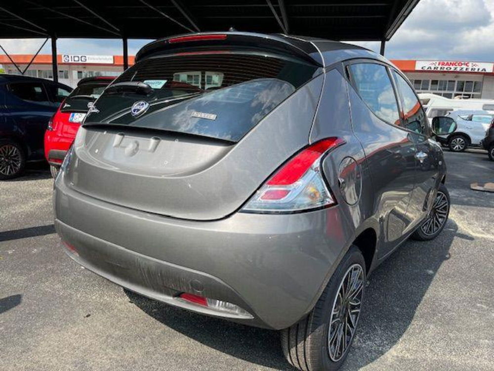 Lancia Ypsilon nuova a Torino (11)