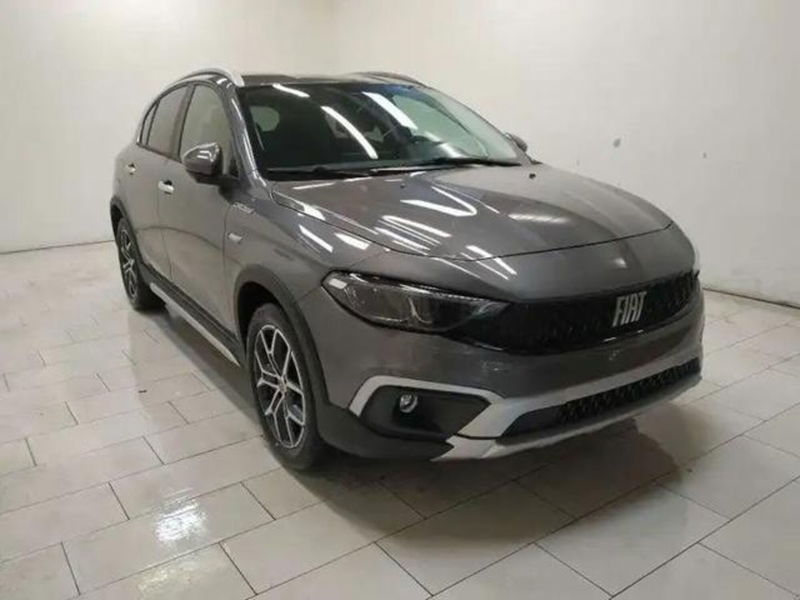 Fiat Tipo Tipo 5p 1.5 t4 hybrid Cross 130cv dct nuova a Torino