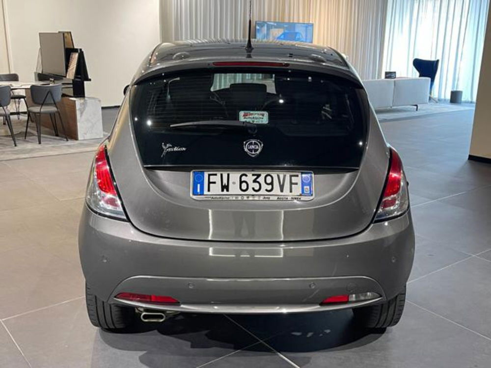 Lancia Ypsilon usata a Aosta (4)