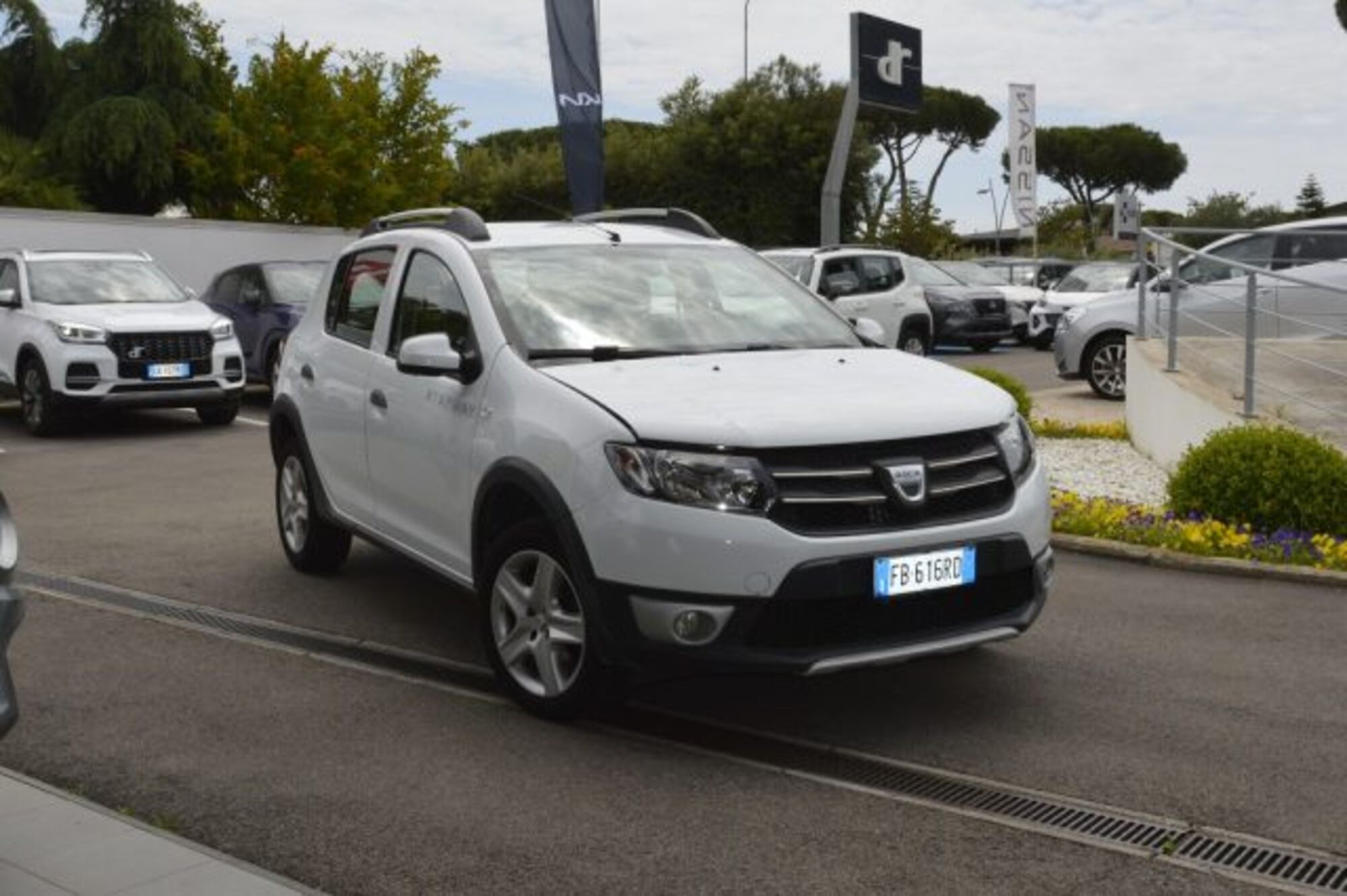 Dacia Sandero 1.5 dCi 8V 75CV Laur&eacute;ate  del 2015 usata a Fondi