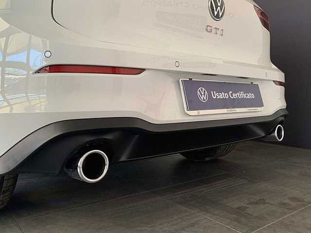 Volkswagen Golf nuova a Cosenza (8)