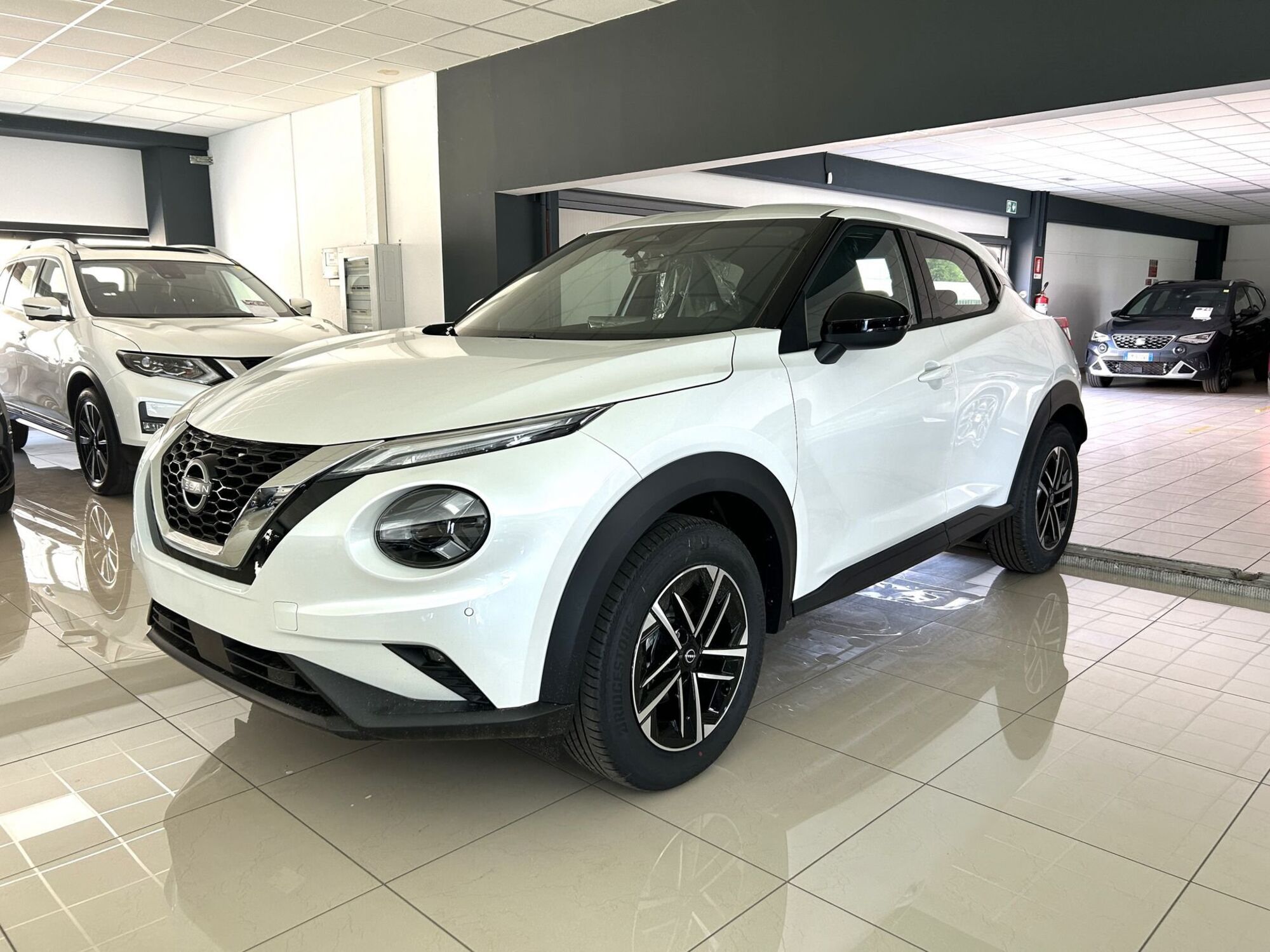 Nissan Juke 1.0 dig-t N-Connecta 114cv dct nuova a Ferrara