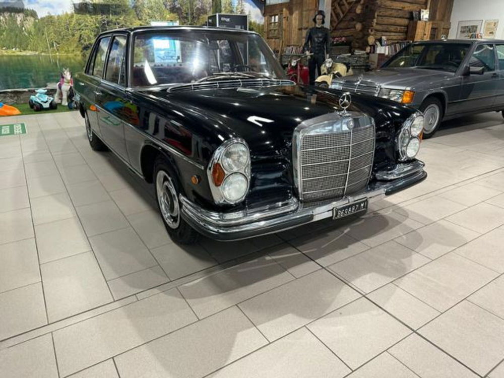 Mercedes-Benz 250 usata a Milano (3)