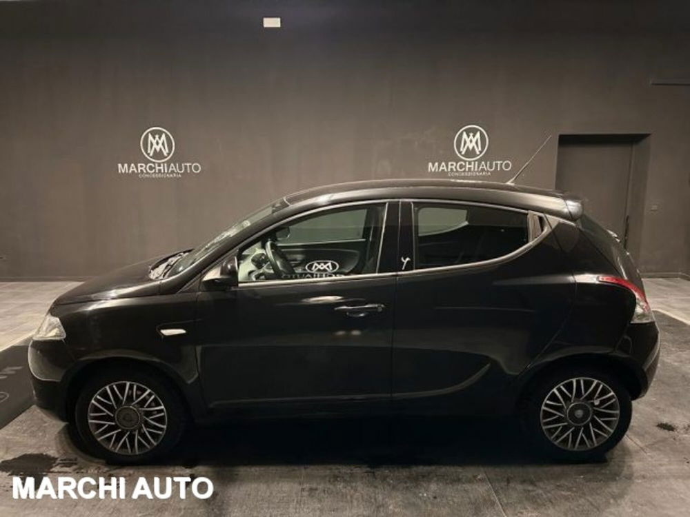 Lancia Ypsilon usata a Perugia (8)