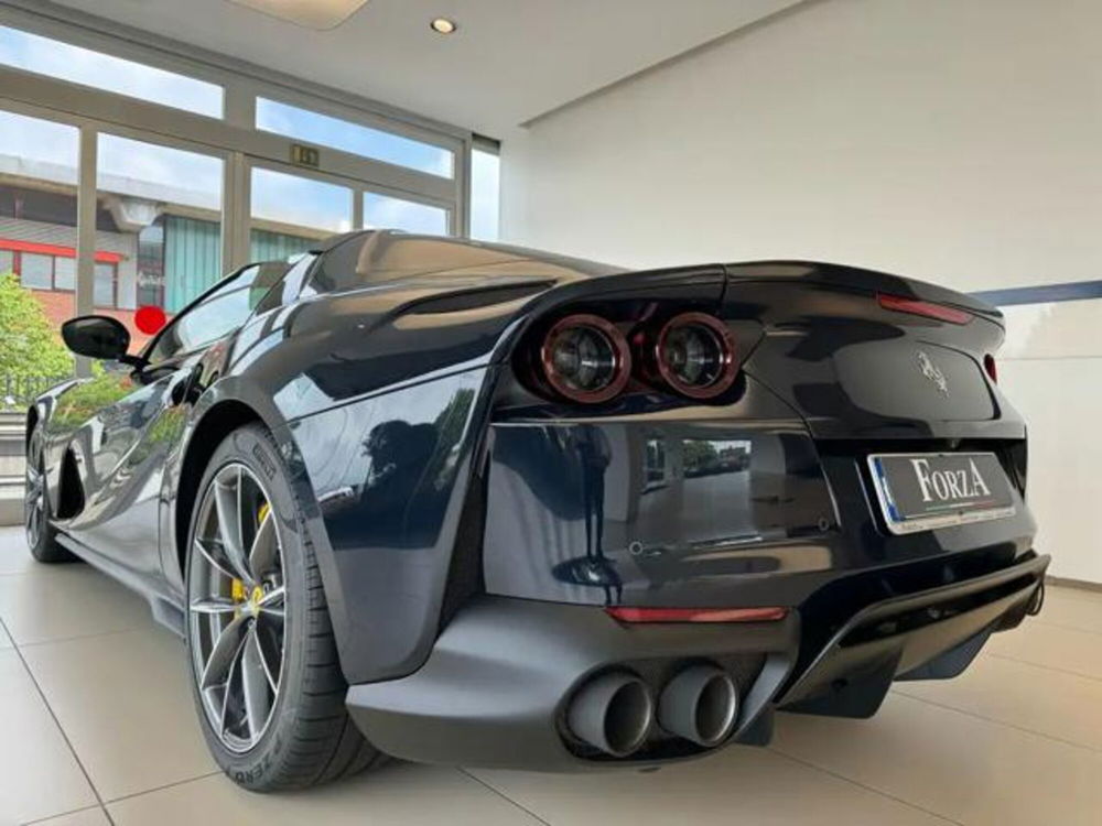 Ferrari 812 Spider nuova a Torino (13)