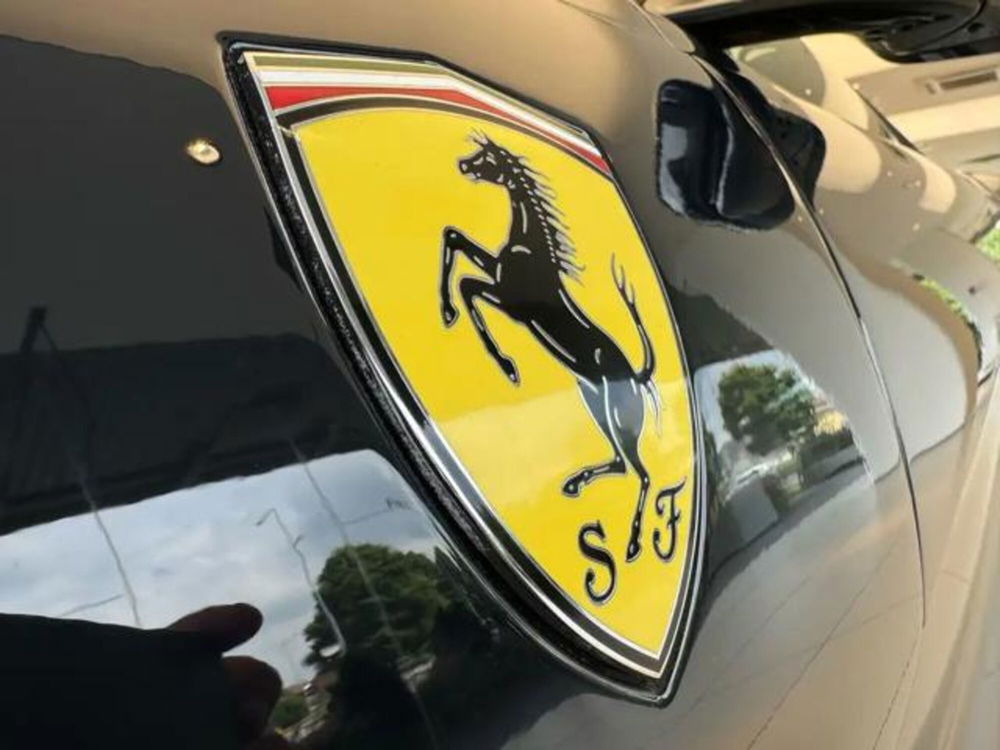 Ferrari 812 Spider nuova a Torino (3)