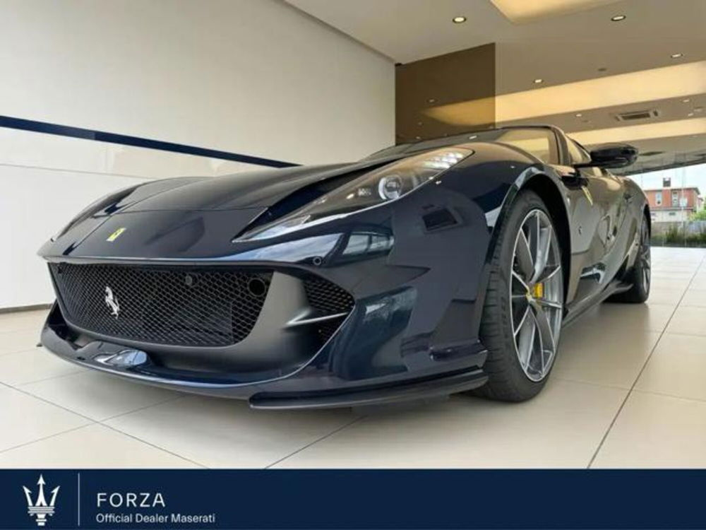 Ferrari 812 Spider nuova a Torino (9)