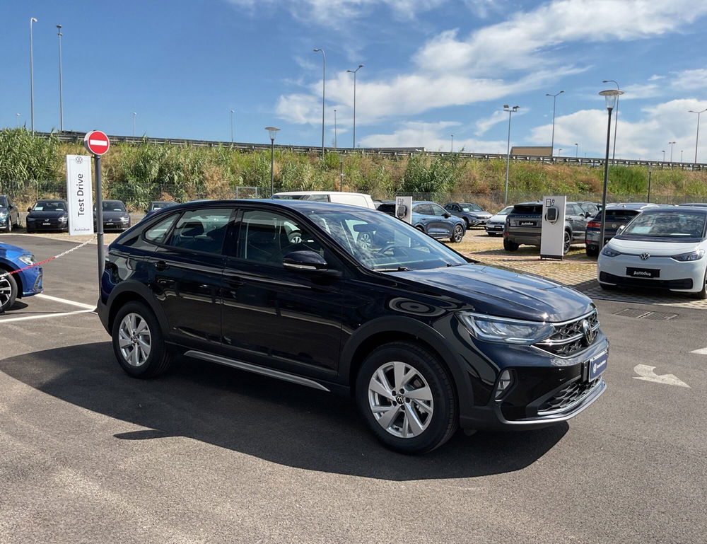 Volkswagen Taigo nuova a Salerno (4)