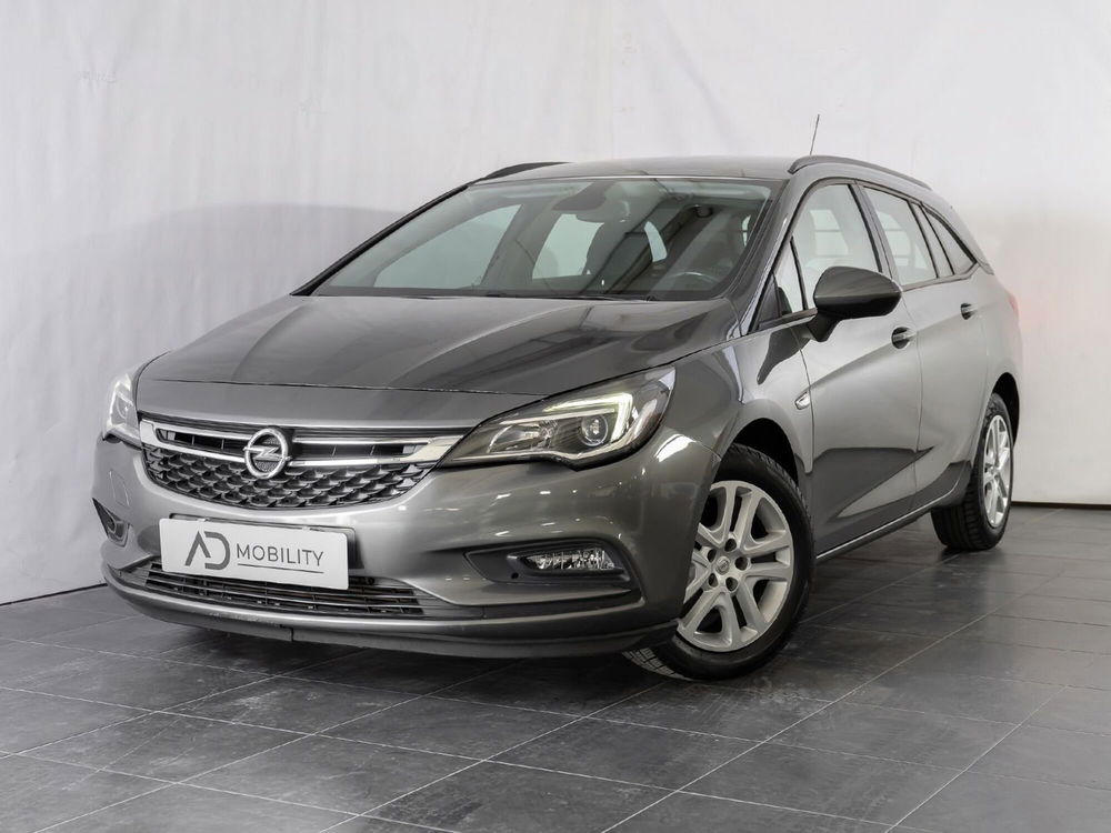 Opel Astra Station Wagon usata a Foggia