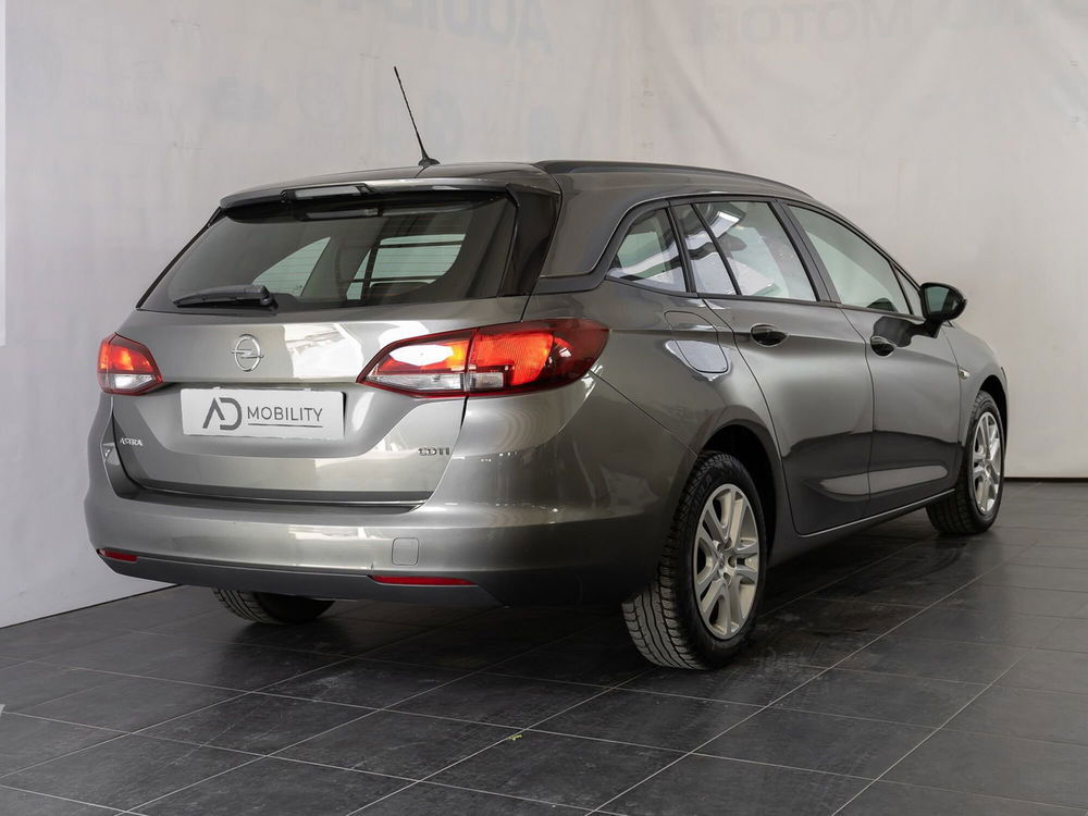 Opel Astra Station Wagon usata a Foggia (19)