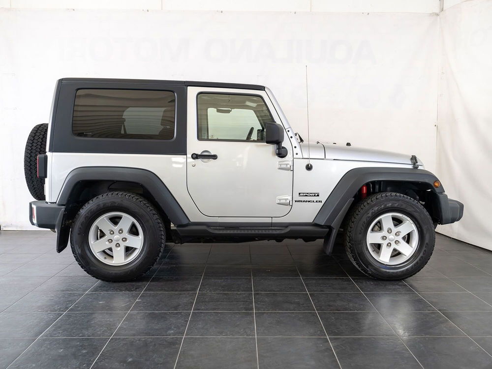 Jeep Wrangler usata a Foggia (13)