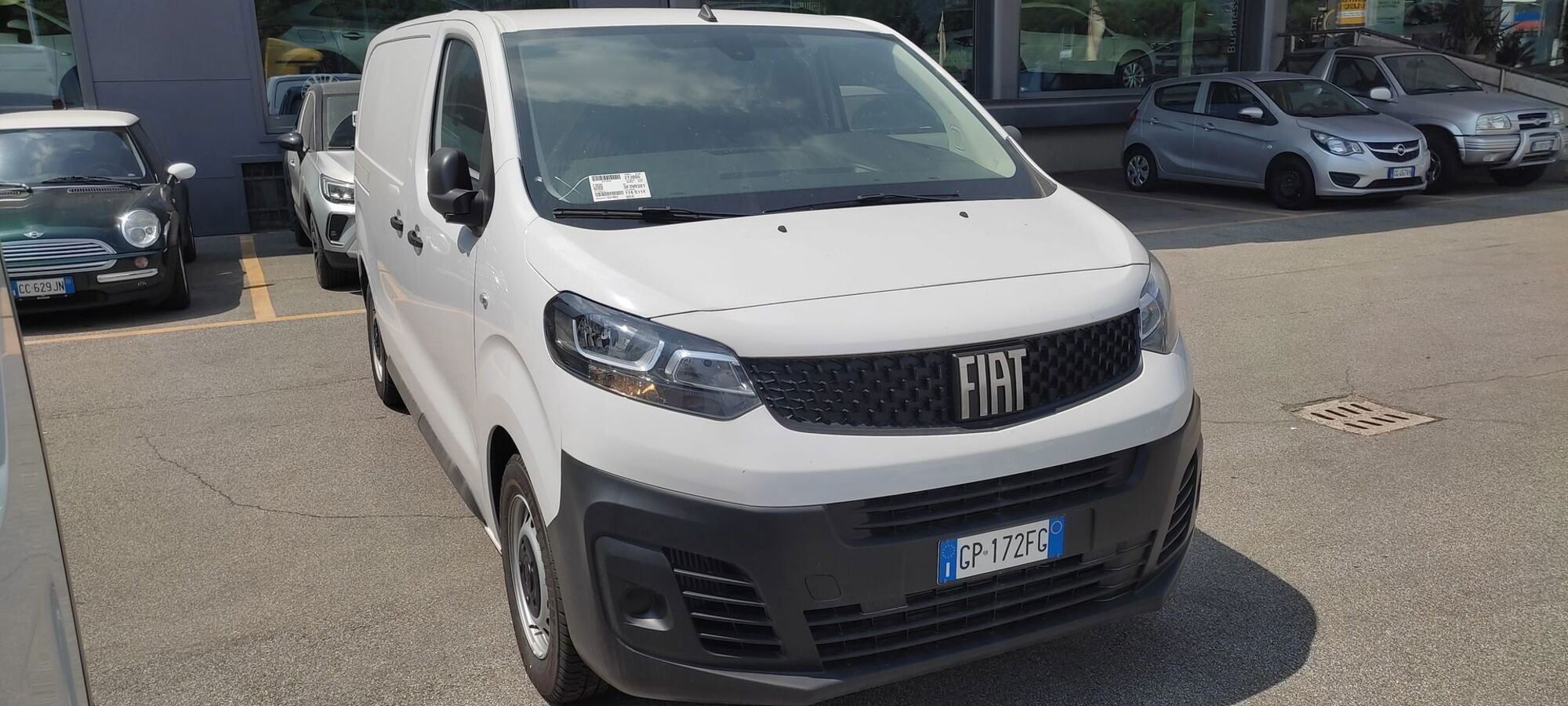 Fiat Scudo Furgone 2.0 BlueHDi 145CV PL-TN Furgone Business nuova a Prato