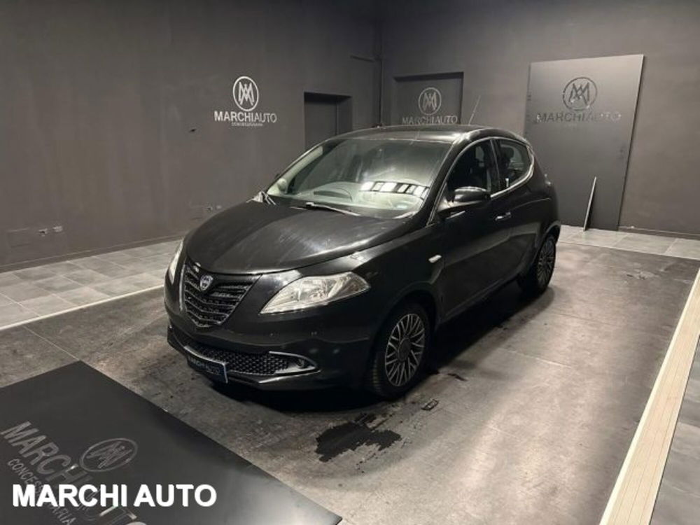 Lancia Ypsilon usata a Perugia