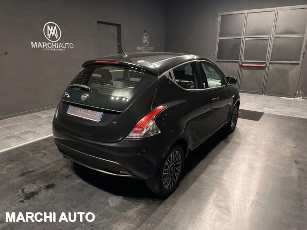 Lancia Ypsilon usata a Perugia (5)