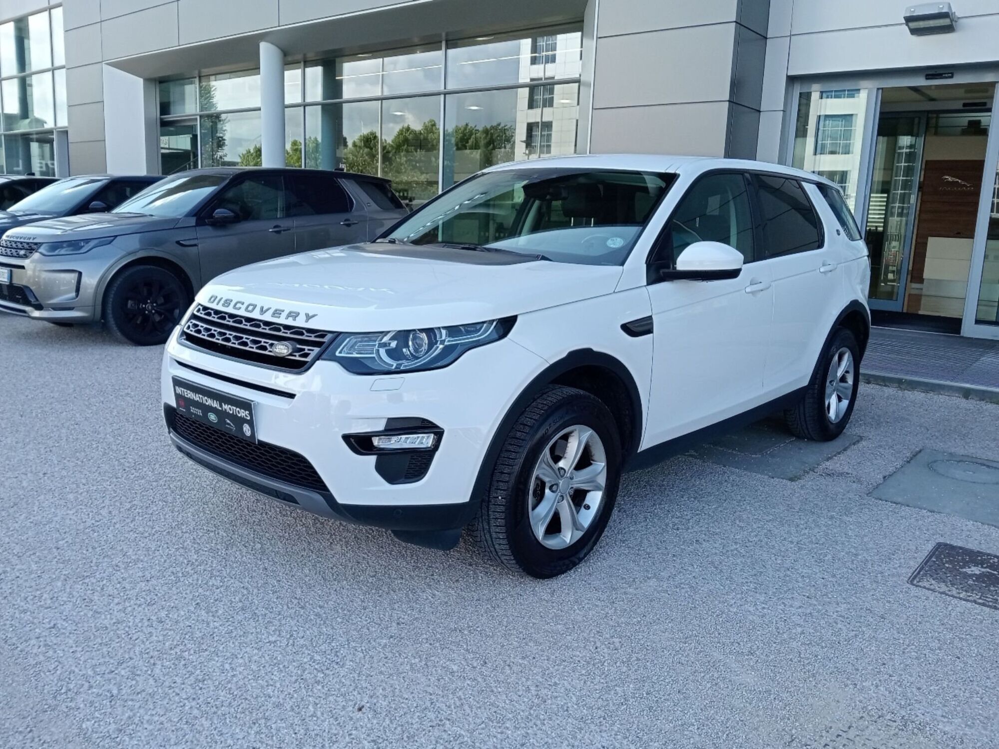 Land Rover Discovery Sport 2.0 TD4 150 CV SE  del 2016 usata a Arezzo