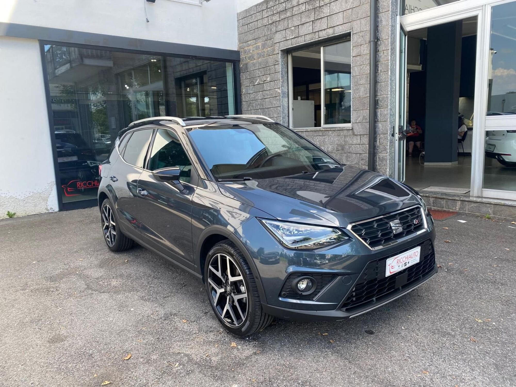 SEAT Arona 1.0 EcoTSI 110 CV DSG FR  del 2021 usata a Barlassina