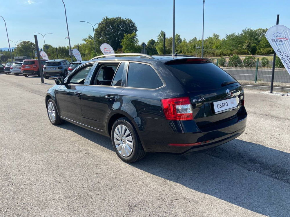 Skoda Octavia Station Wagon usata a Terni (15)