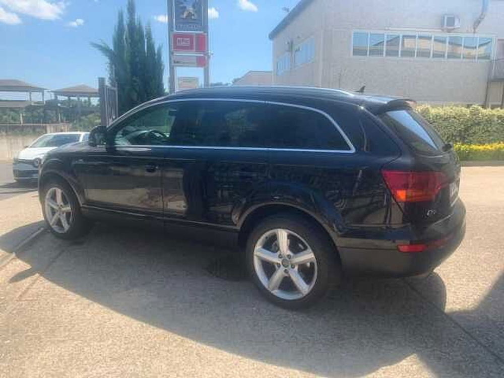 Audi Q7 usata a Roma (8)