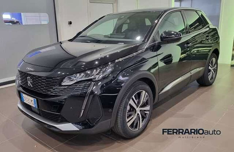 Peugeot 3008 PureTech Turbo 130 S&amp;S EAT8 Allure Pack  del 2023 usata a Castano Primo