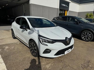 Renault Clio 1.0 tce Techno 90cv del 2023 usata a Oristano