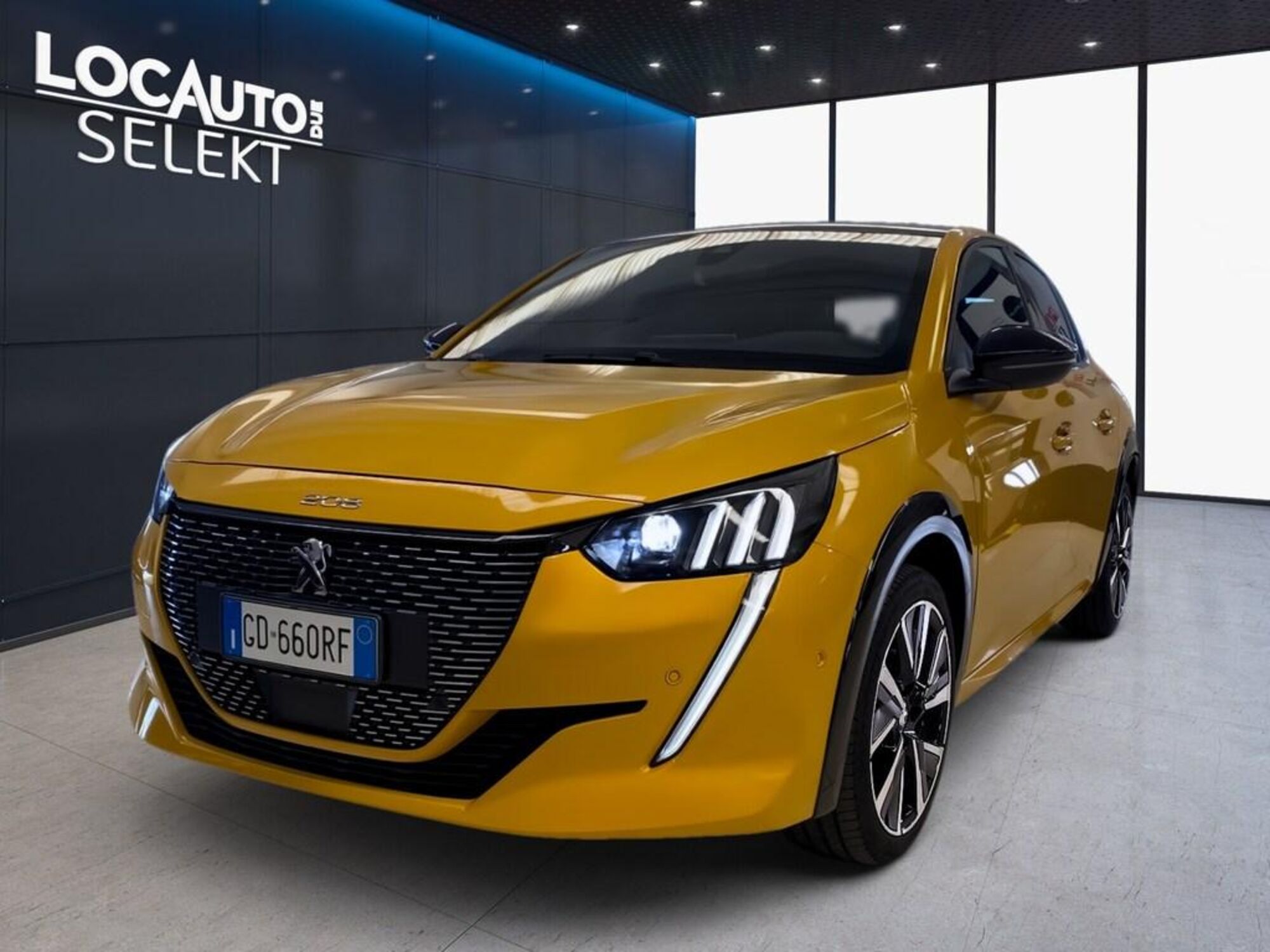 Peugeot 208 PureTech 100 Stop&amp;Start 5 porte GT  del 2021 usata a Torino