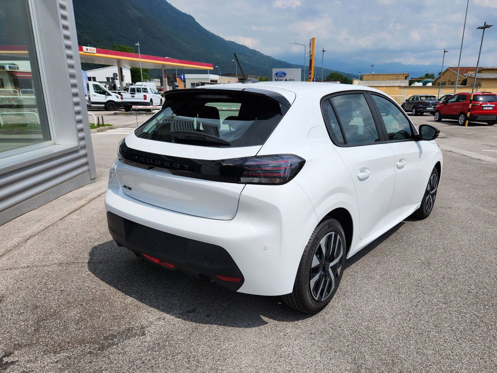 Peugeot 208 nuova a Belluno (3)