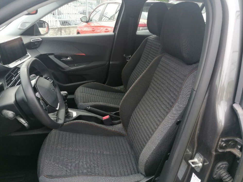 Peugeot 2008 usata a Milano (8)