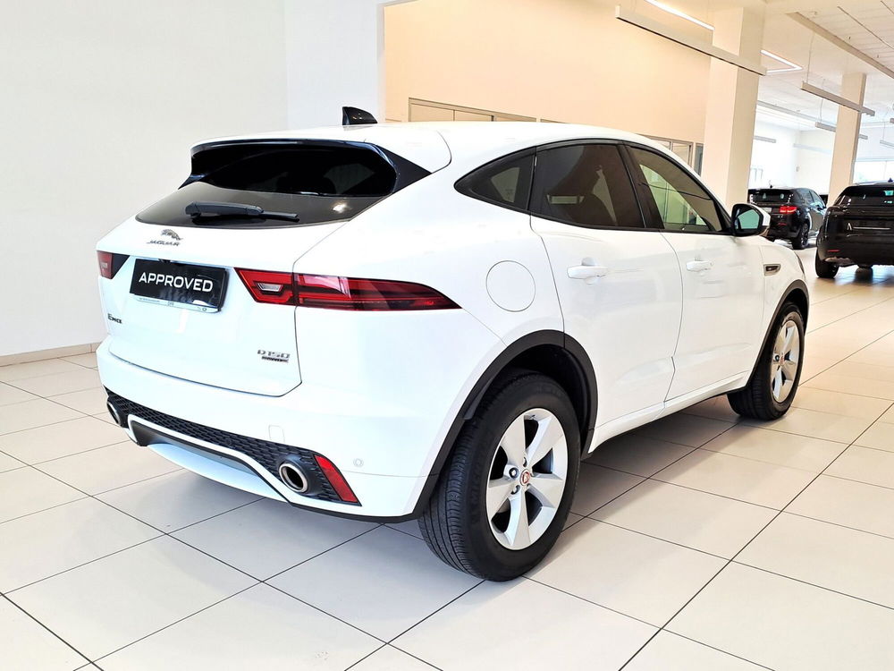 Jaguar E-Pace usata a Pavia (2)