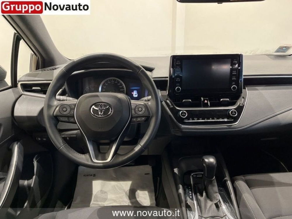 Toyota Corolla Touring Sports usata a Varese (12)