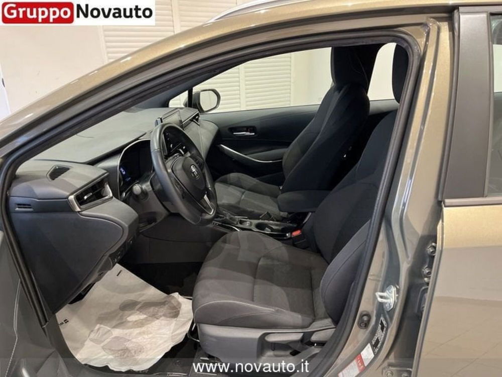 Toyota Corolla Touring Sports usata a Varese (6)