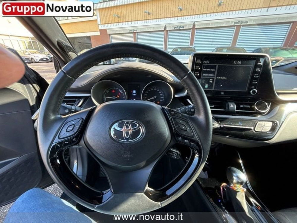 Toyota Toyota C-HR usata a Varese (11)