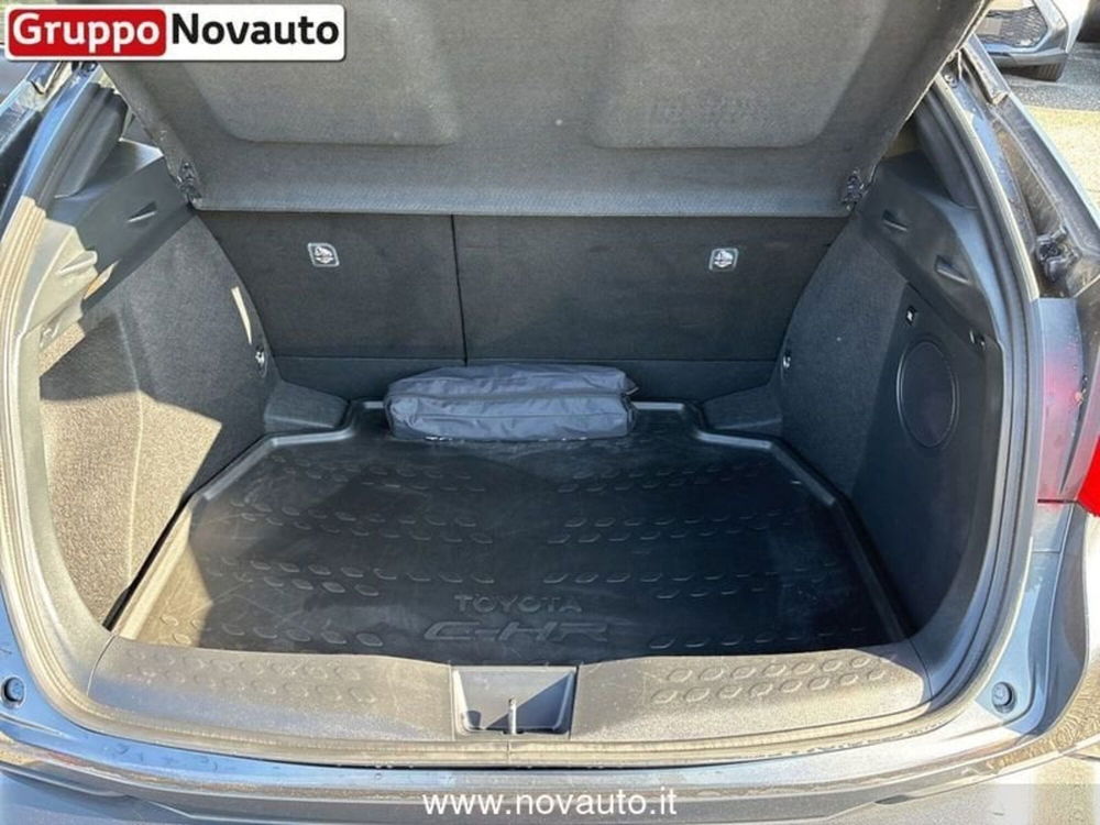 Toyota Toyota C-HR usata a Varese (19)