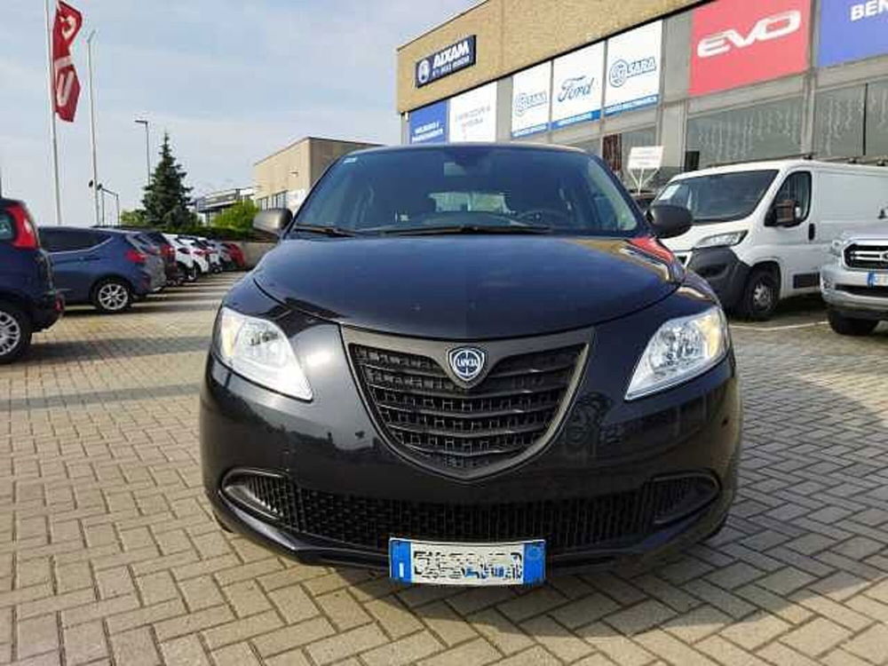 Lancia Ypsilon usata a Torino (4)