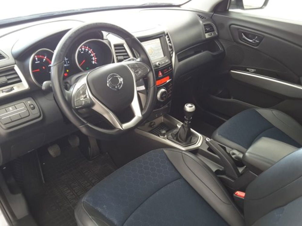 Ssangyong Tivoli usata a Firenze (6)