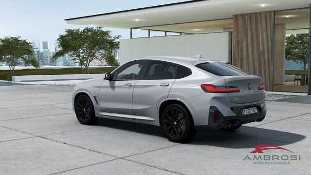 BMW X4 nuova a Viterbo (2)