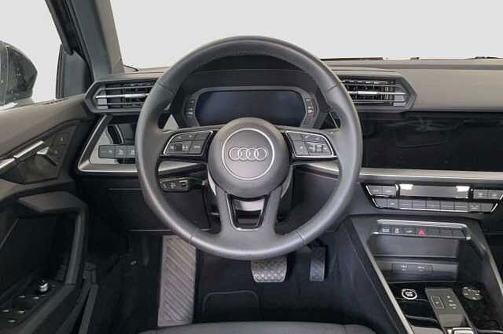 Audi A3 Sportback nuova a Como (6)