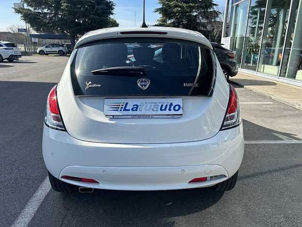 Lancia Ypsilon usata a Ravenna (6)